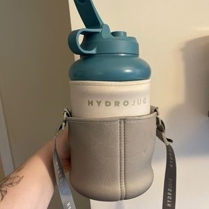 Hydrojug and Sling